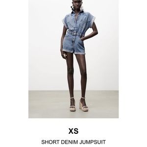 Brand new zara jean jumpsuit 2022 season size XS with tags
